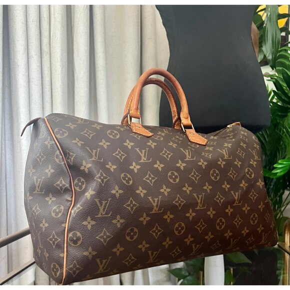 Louis Vuitton Authentic Monogram Canvas Speedy 40 Tote - Picture 5 of 16